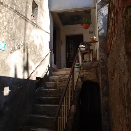 Διαμέρισμα Bea *