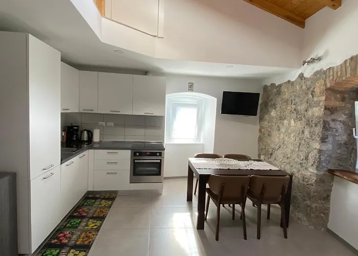 Bea Apartment Lovran